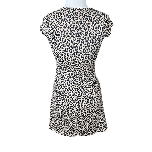 See You Monday Short Sleeve Ruched Sweetheart Neck Ribbed Cheetah Knit Dress M - Picture 4 of 7